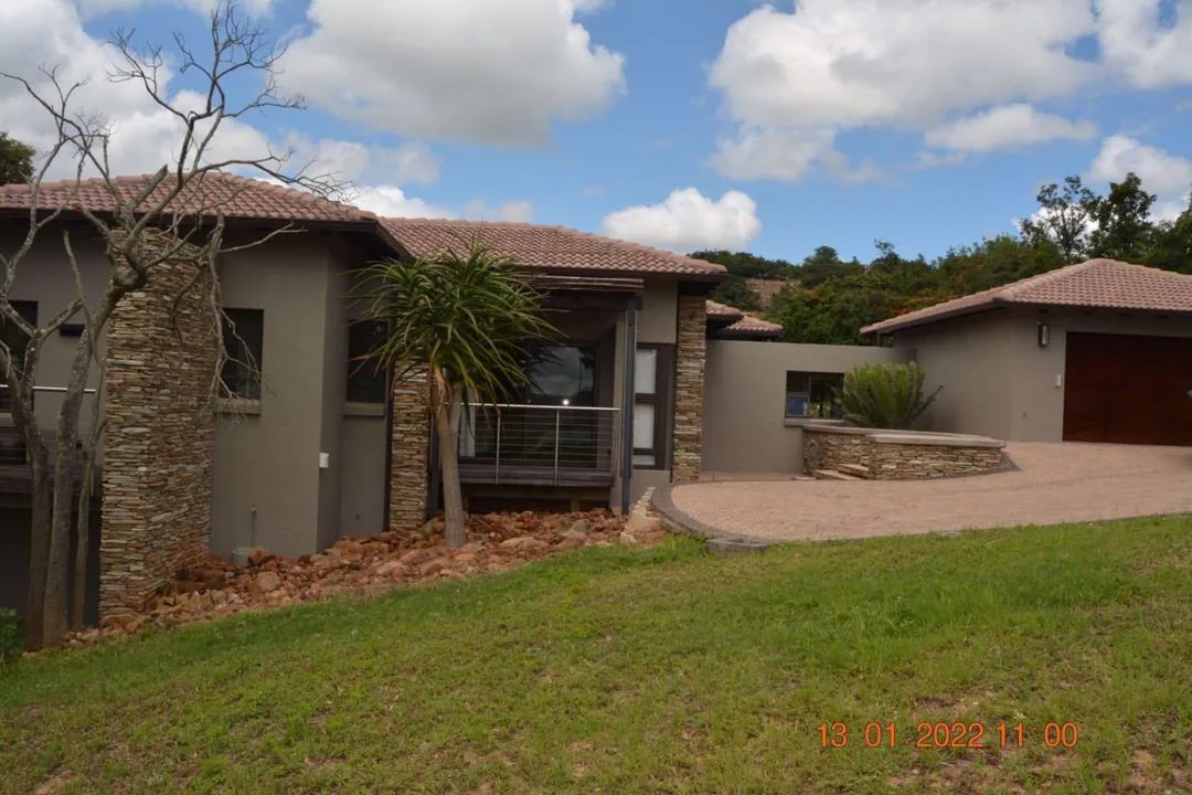 6 Bedroom House for sale in Nelspruit Central