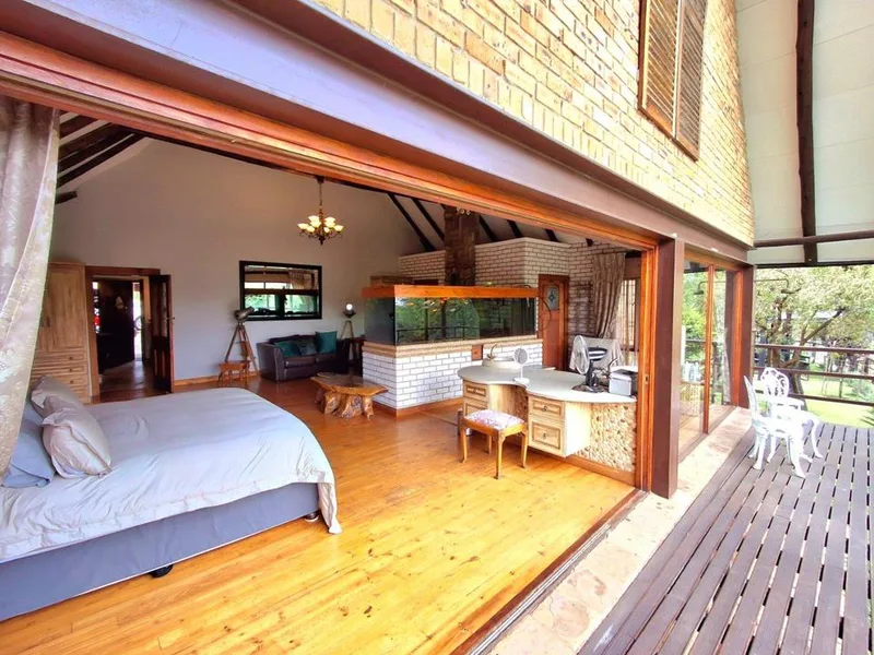 5 Bedroom House for sale in River Lodge Estate