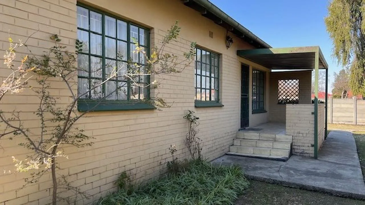 3 Bedroom House for sale in Evander