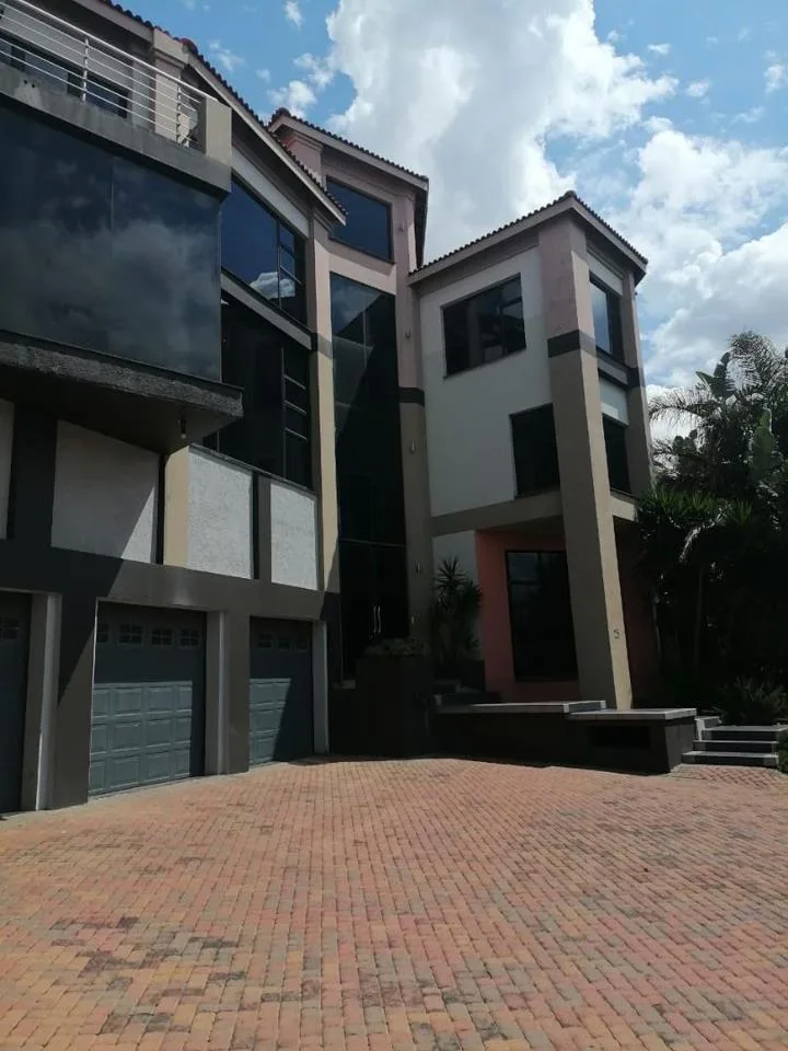 3 Bedroom Townhouse to rent in Reyno Ridge