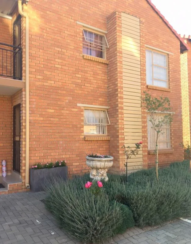 Property to rent in Elarduspark