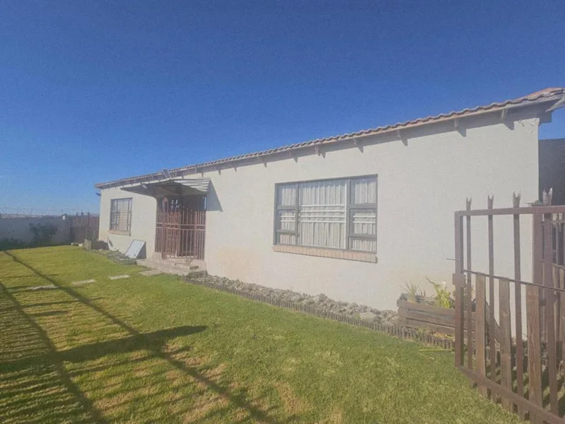 3 Bedroom House for sale in Ladybrand