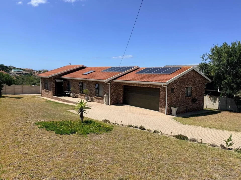 3 Bedroom House for sale in Dana Bay