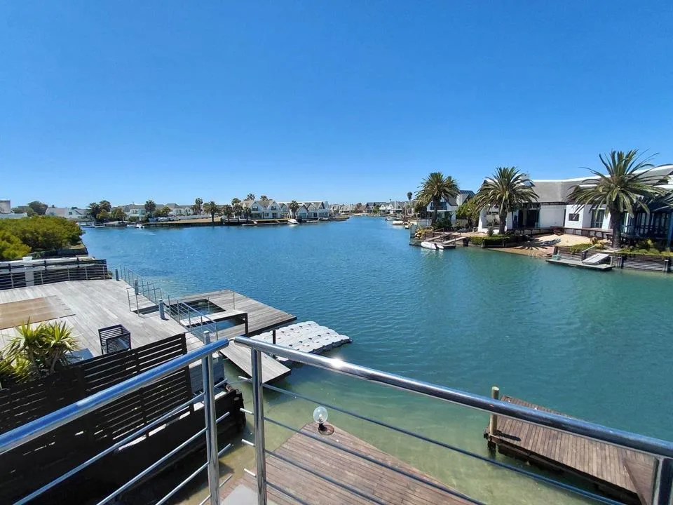 5 Bedroom House to rent in Canals