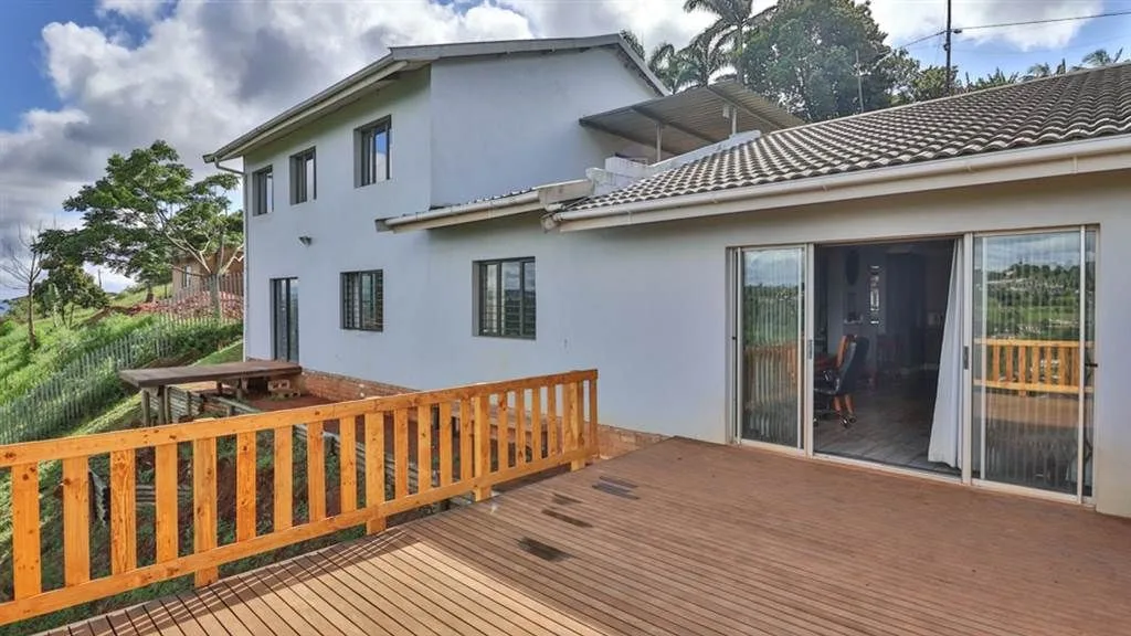 4 Bedroom House for sale in Wyebank