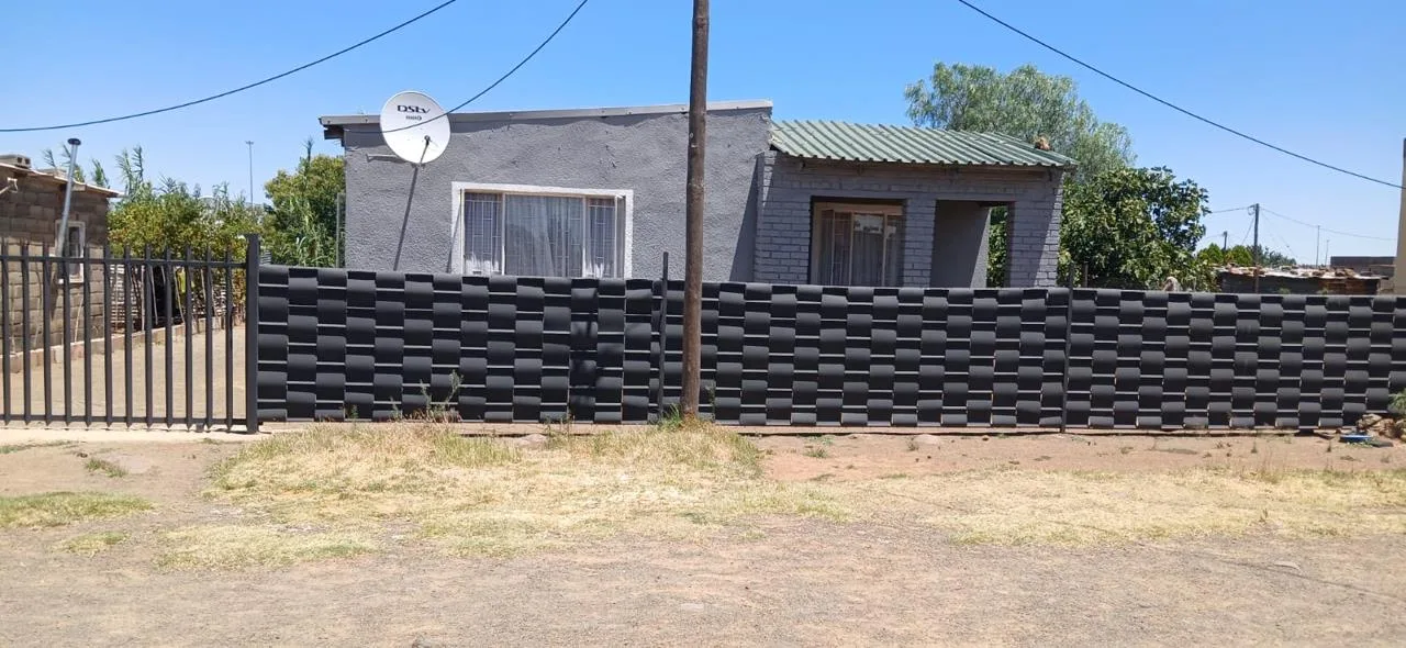 3 Bedroom House for sale in Botshabelo