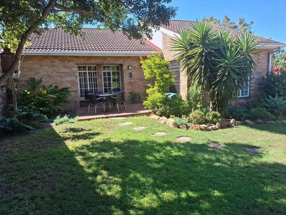 3 Bedroom House to rent in South End