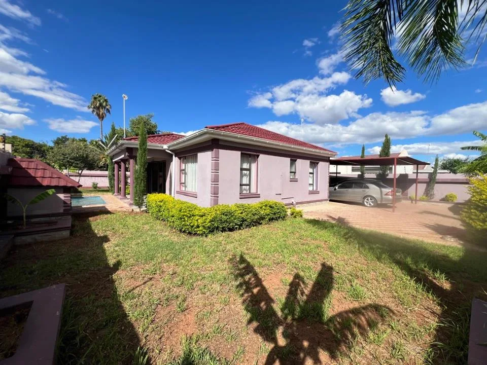 4 Bedroom Townhouse for sale in Kuruman