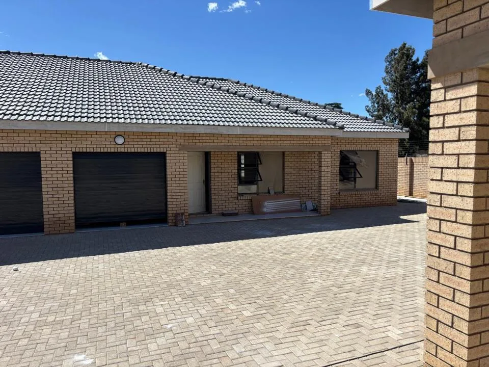 3 Bedroom Townhouse to rent in Flamwood