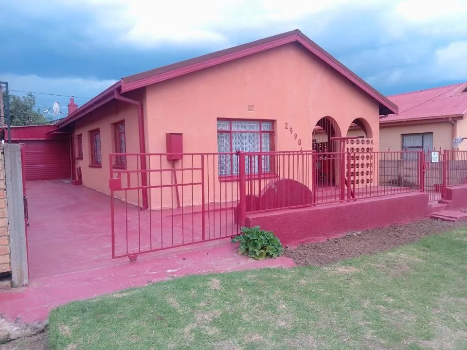 3 Bedroom House for sale in Bohlokong
