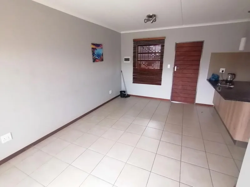 2 Bedroom Apartment / flat for sale in Sagewood