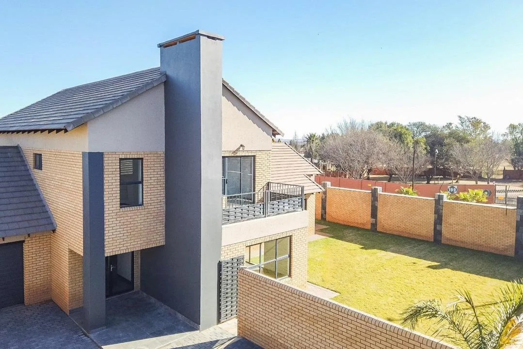 5 Bedroom Townhouse to rent in Wilkoppies