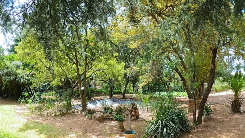 8 Bedroom House for sale in Glen Austin AH