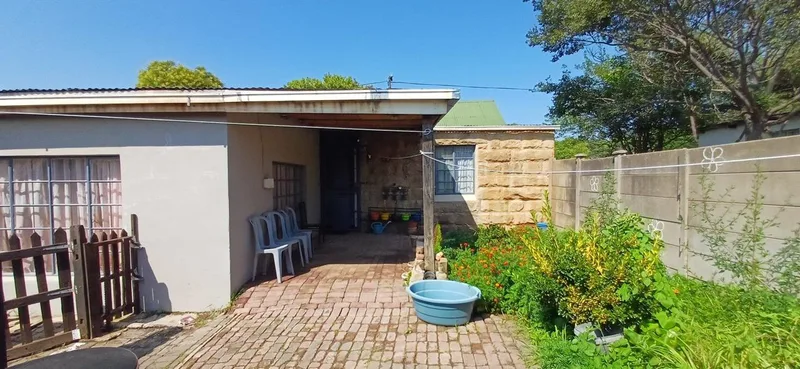2 Bedroom House for sale in Paul Roux