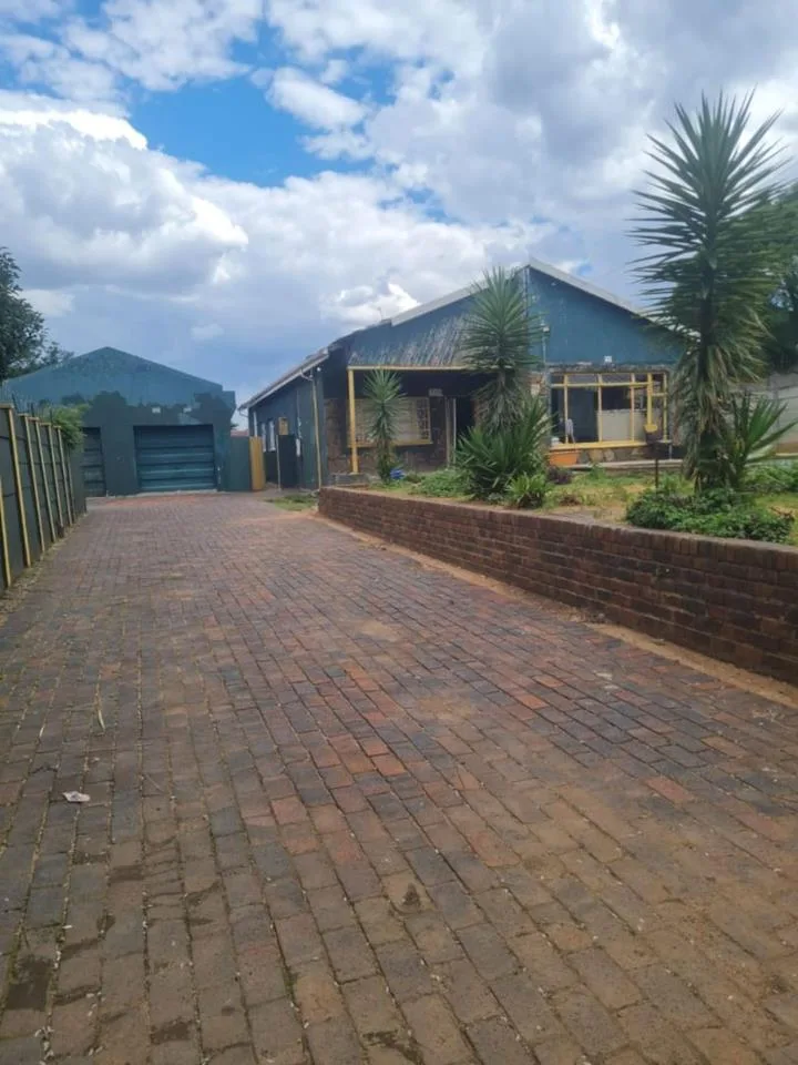 3 Bedroom House for sale in Kew