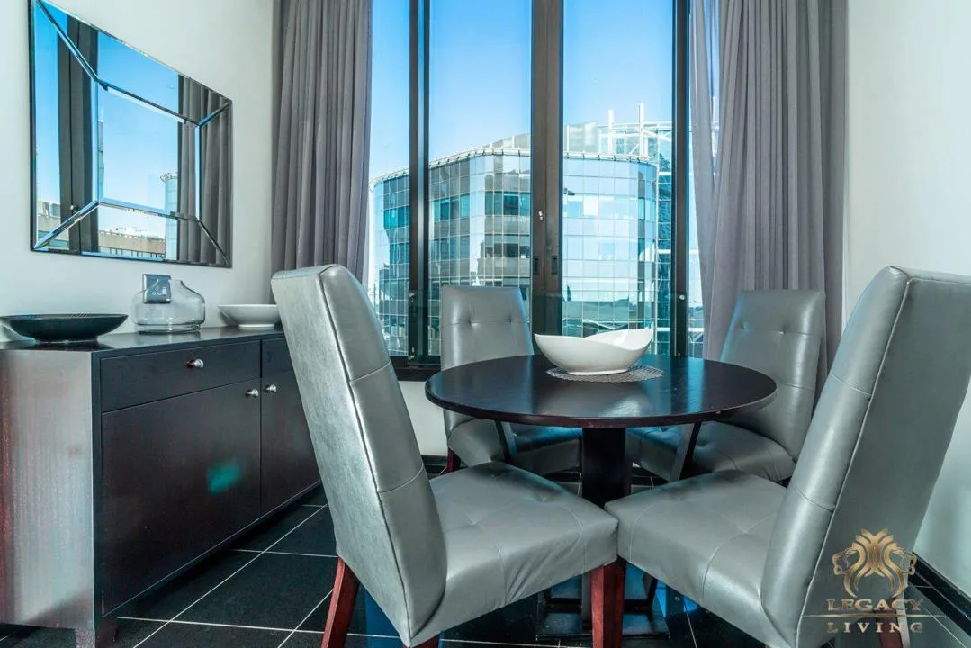 3 Bedroom Apartment / flat to rent in Sandton Central