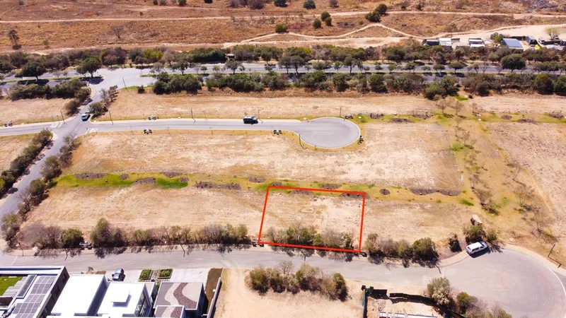 550 m² Land available in Steyn City