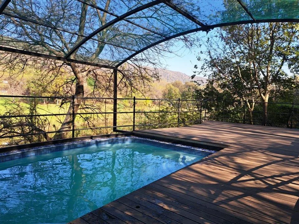 6 Bedroom House for sale in Presidentsrus