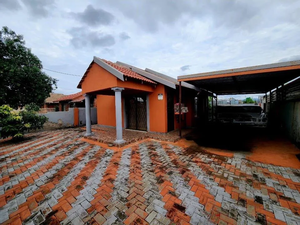 3 Bedroom House for sale in Boitekong
