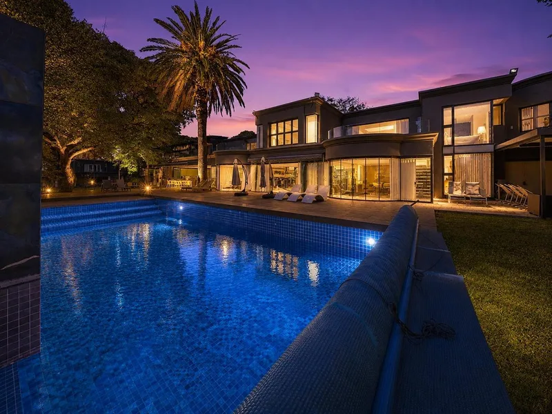 6 Bedroom House in Houghton Estate