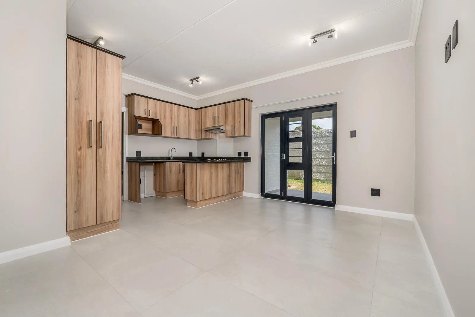 2 Bedroom Apartment in Newton Park