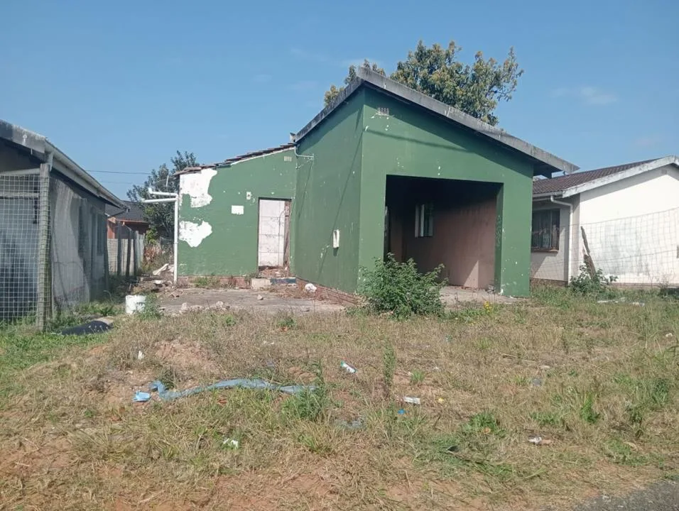 2 Bedroom House for sale in Esikhawini
