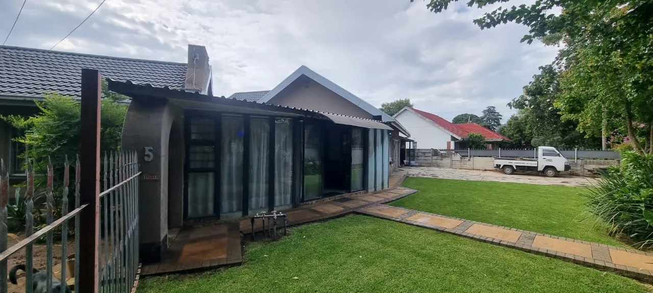 4 Bedroom House for sale in Potchefstroom Central