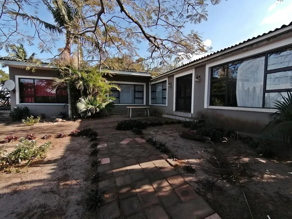 4 Bedroom Townhouse for sale in Port Edward