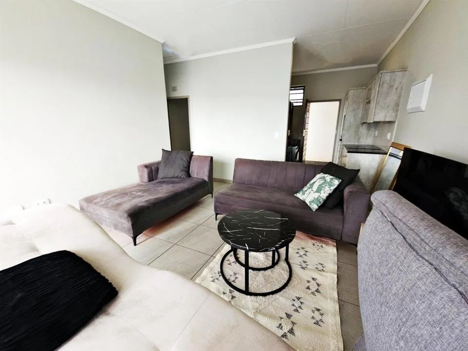 2 Bedroom Apartment / flat for sale in Amberfield