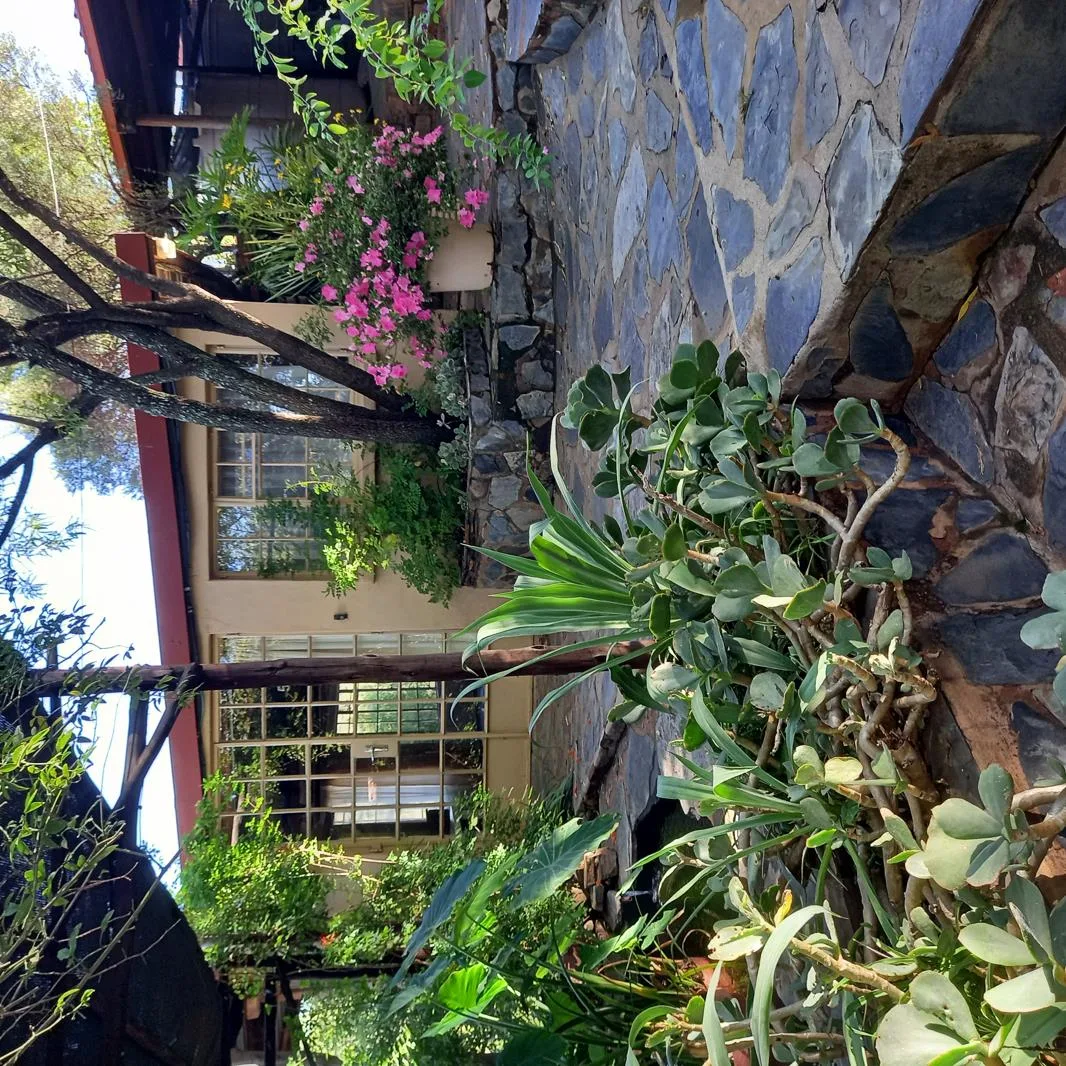 1 Bedroom Garden Cottage in Broederstroom AH