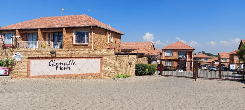 2 Bedroom Townhouse for sale in Rosettenville
