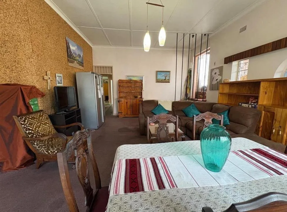 3 Bedroom House for sale in Rosettenville