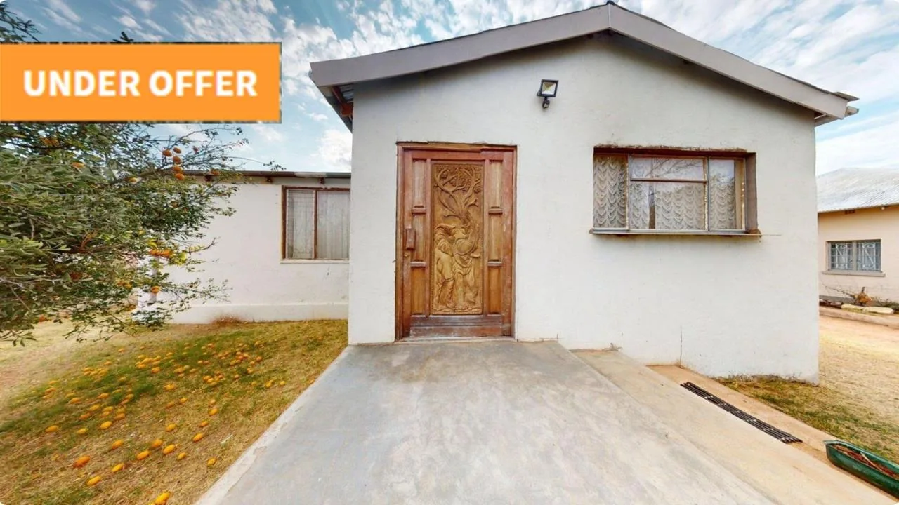 2 Bedroom House for sale in Die Rand