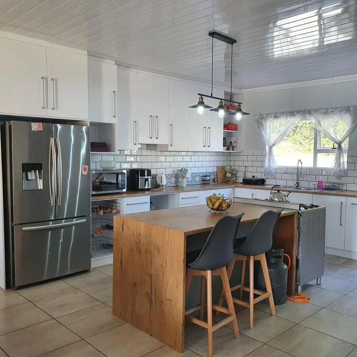 4 Bedroom House for sale in Cosy Corner