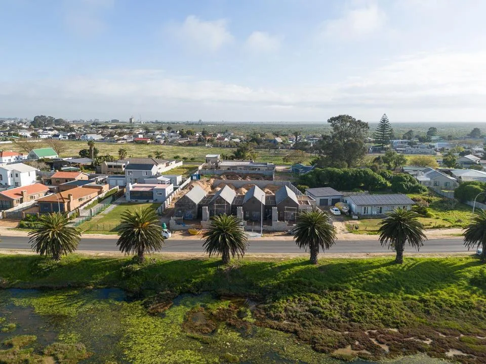2 Bedroom Townhouse for sale in Velddrif