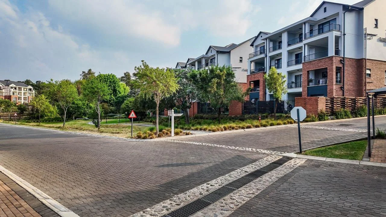 2 Bedroom Apartment / flat for sale in Linbro Park