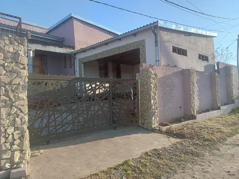 5 Bedroom House for sale in Phuthaditjhaba Rural