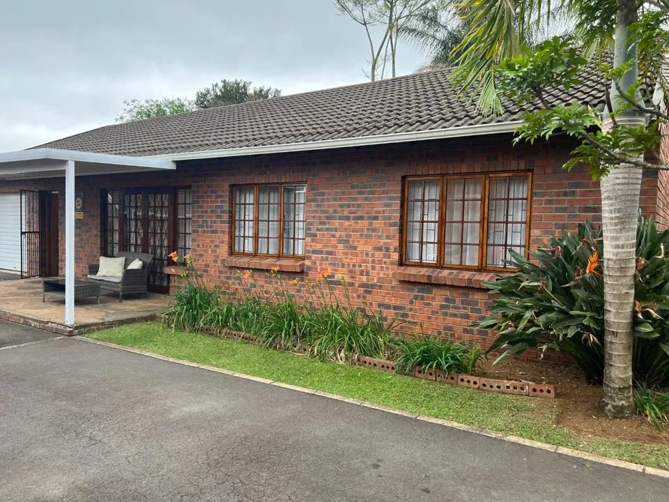 2 Bedroom Townhouse to rent in Hayfields