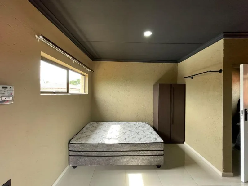 Apartment / flat to rent in Flora Park