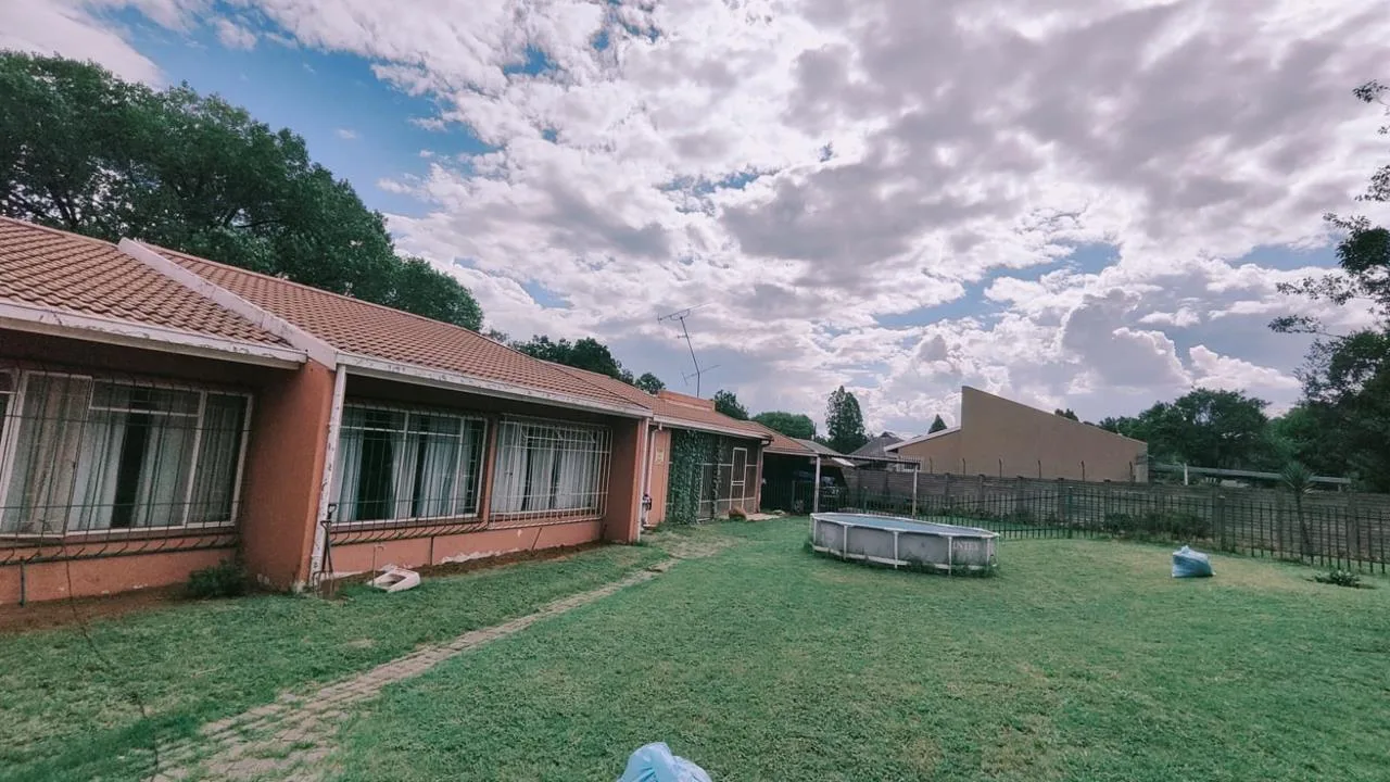 4 Bedroom House for sale in Sasolburg Ext 11