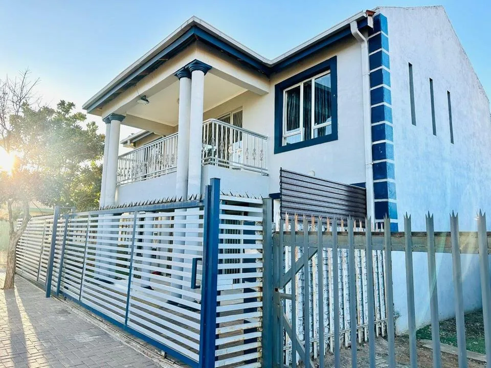 7 Bedroom House for sale in Mohadin