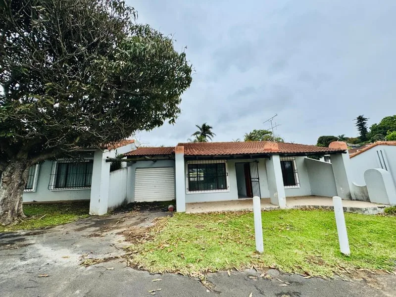 2 Bedroom Townhouse for sale in Port Shepstone Central