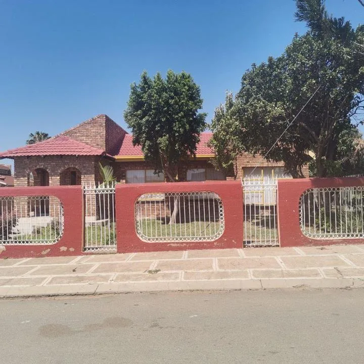 3 Bedroom House for sale in Lethlabile