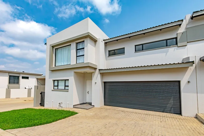 3 Bedroom House in Craigavon