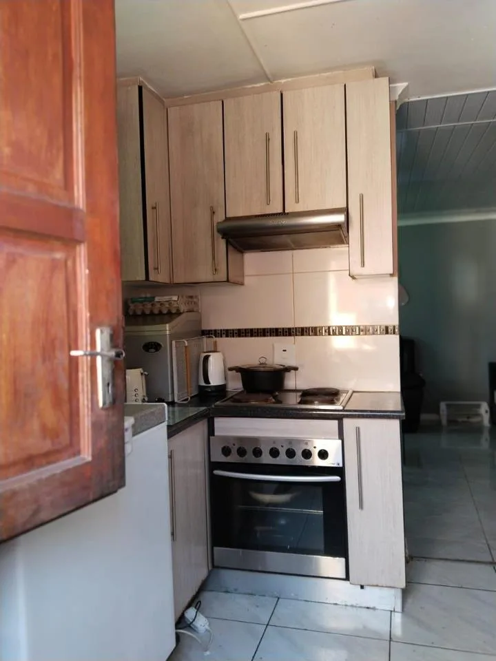5 Bedroom House for sale in Southernwood