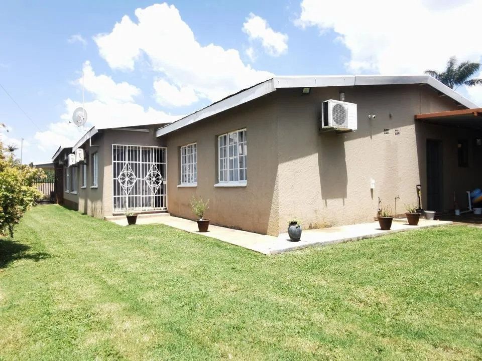 4 Bedroom House for sale in Pretoria North