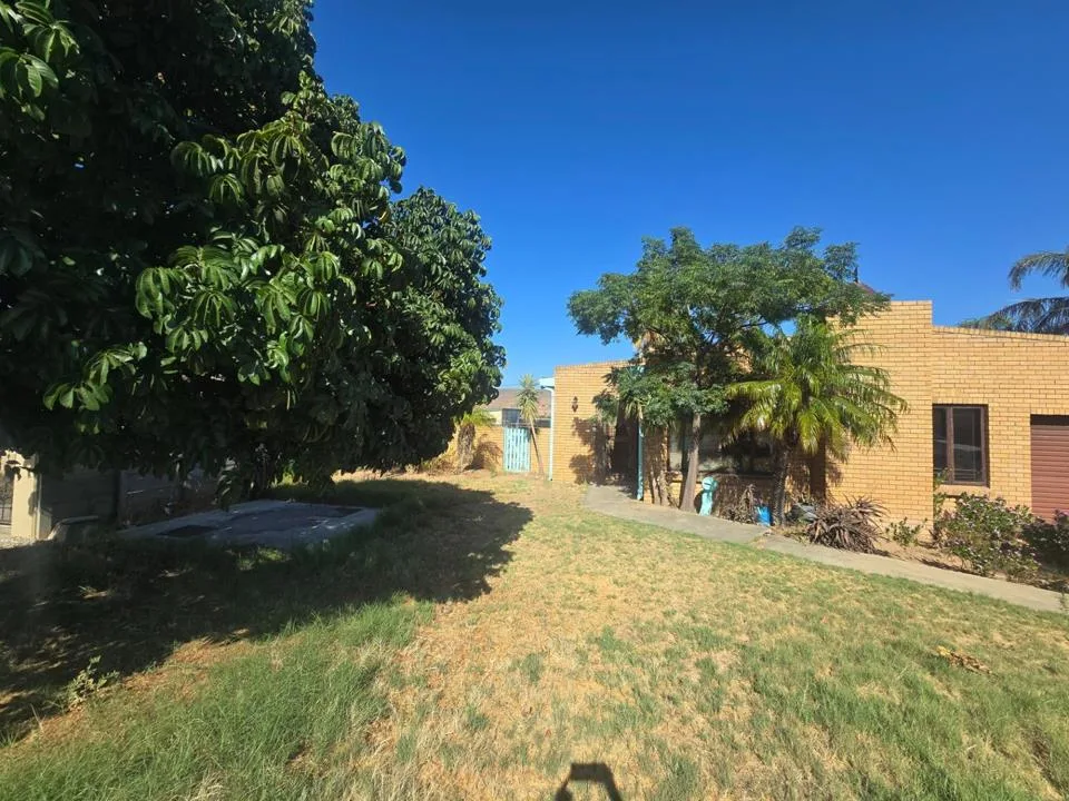 3 Bedroom House for sale in Klawer