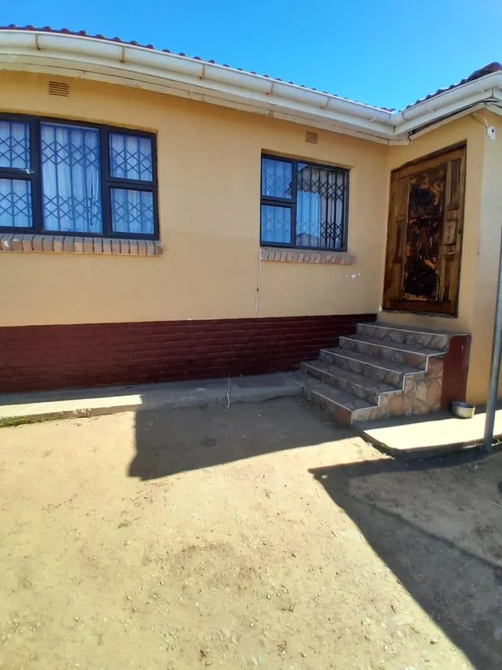 3 Bedroom House for sale in Ginsberg