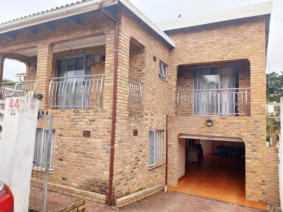 4 Bedroom House for sale in Glen Hills
