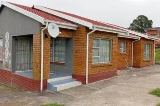 2 Bedroom House for sale in Ndevana